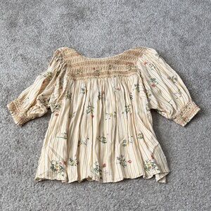 Elegant Floral Blouse - Cream